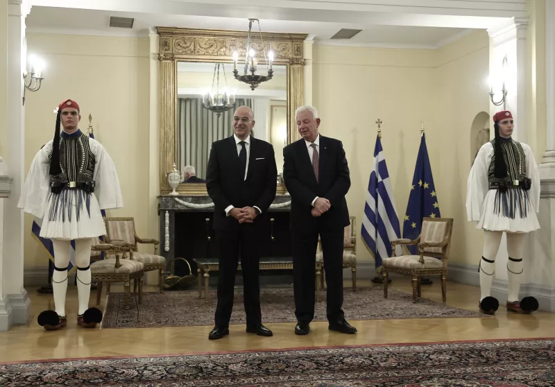 διπλωματες