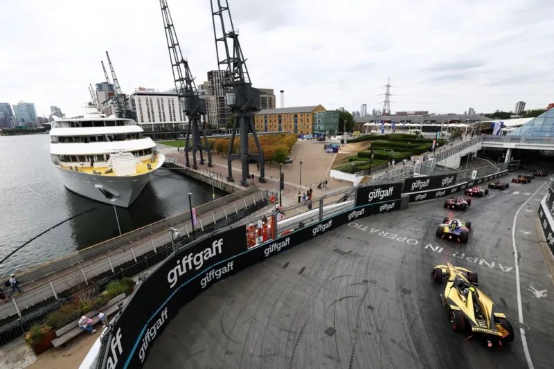 ds formula E