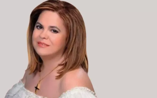 Η Έφη Θώδη τα λέει έξω από τα δόντια