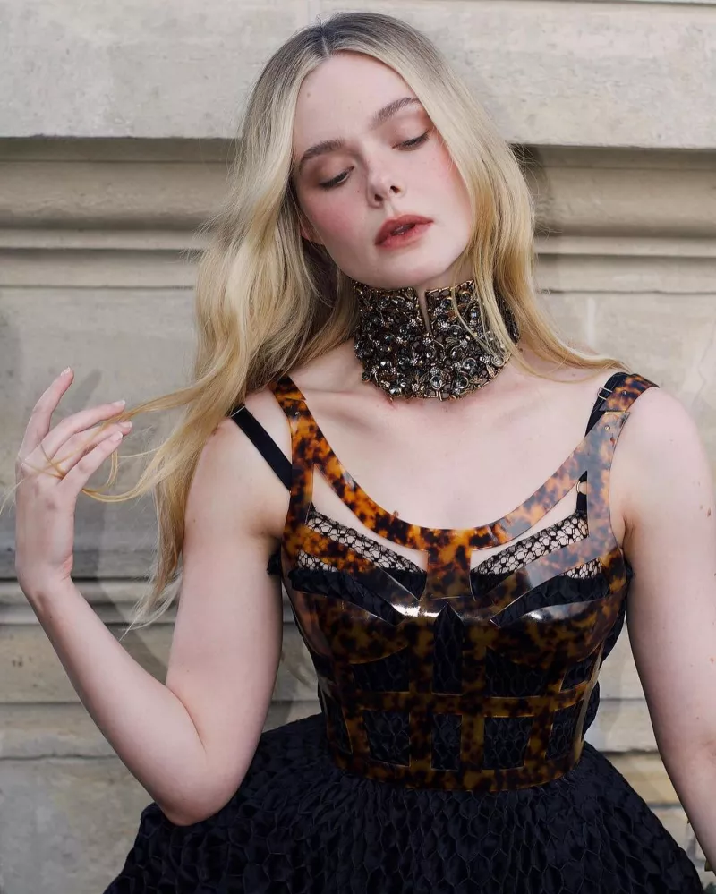 Η Elle Fanning
