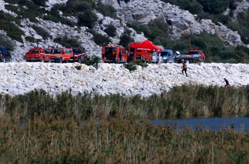 λιμνη καρλα
