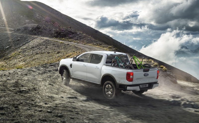 FORD_2024_RANGER_PHEV