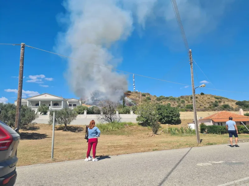 Φωτιά στη Ναυπακτία