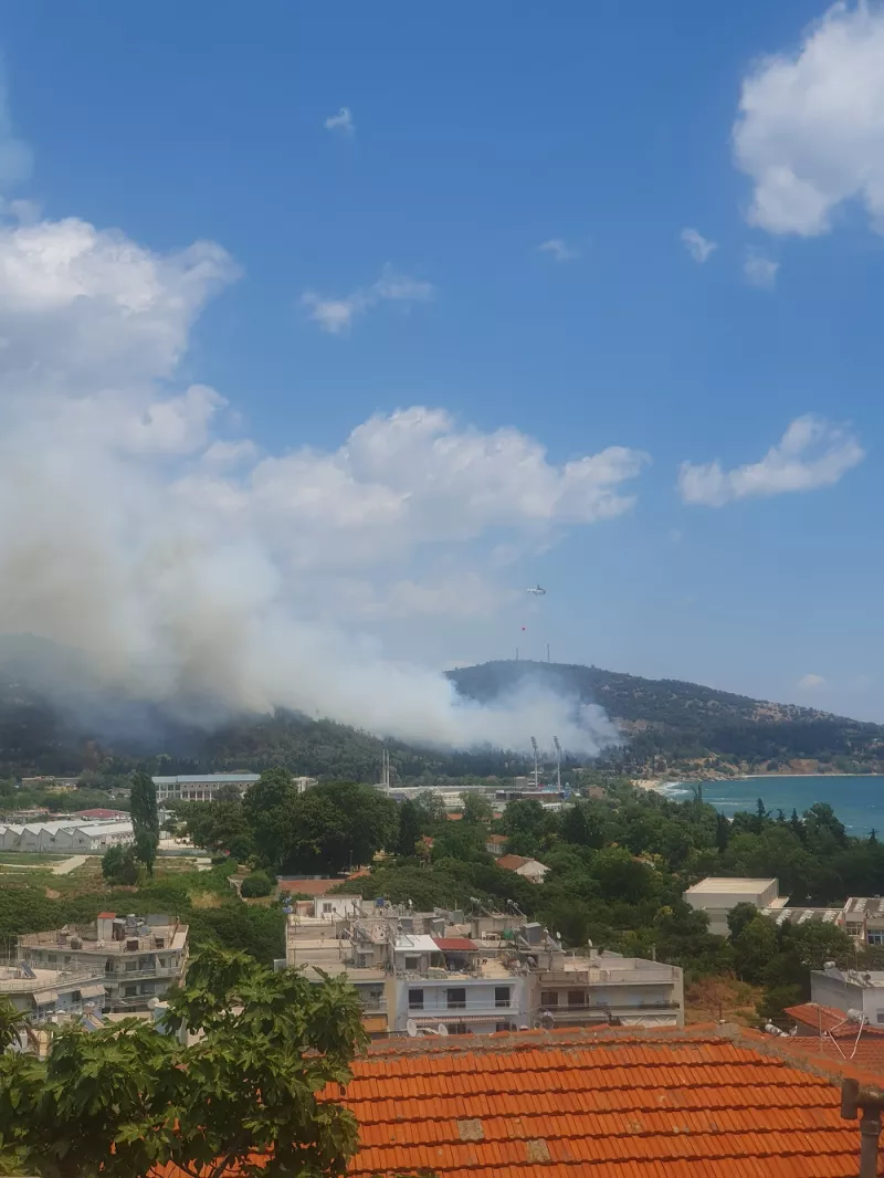 Πυρκαγιά στην Καβάλα – Ήχησε το 112 – Σηκώθηκαν εναέρια μέσα