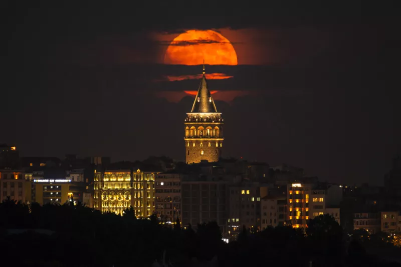 Πανσέληνος στην Κωνσταντινούπολη