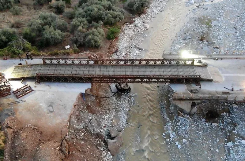 Στρατιωτική γέφυρα Μπέλεϋ στα Καλά Νερά