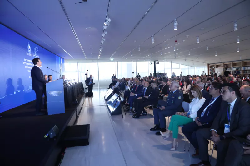 Ιντερπολ  Συνέδριο