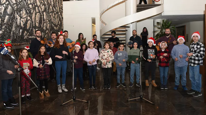 Kάλαντα στον Κουτσούμπα 