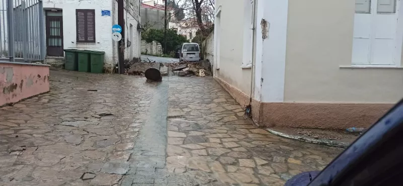 SAMOS PRESS