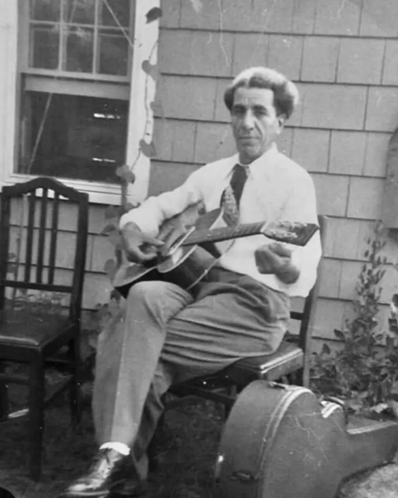 Γιώργος Κατσαρός