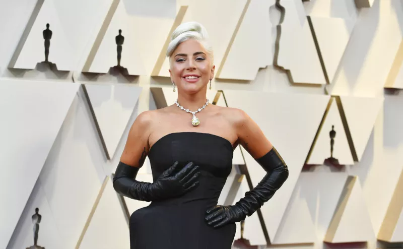 H Lady Gaga