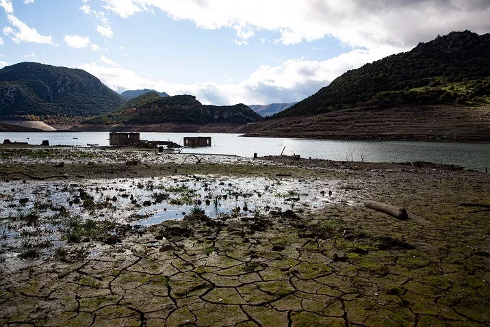 Λίμνη Μόρνου