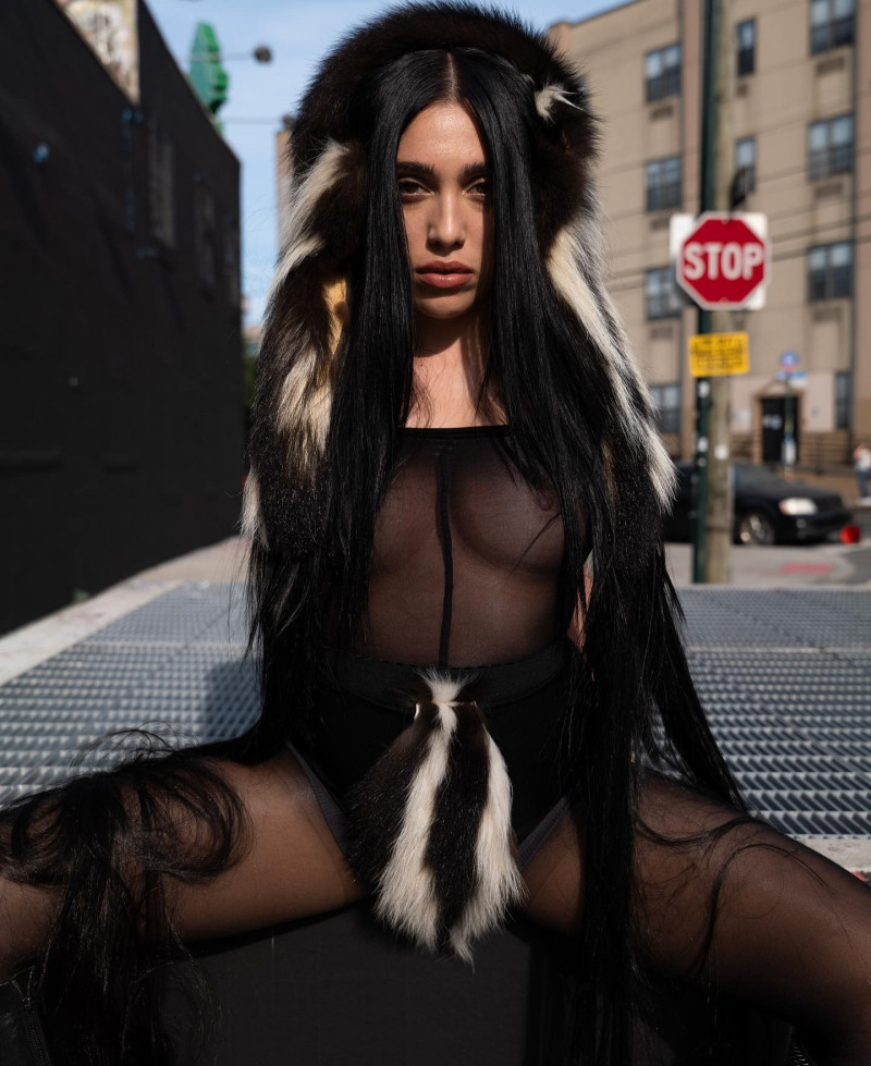 Lourdes leon