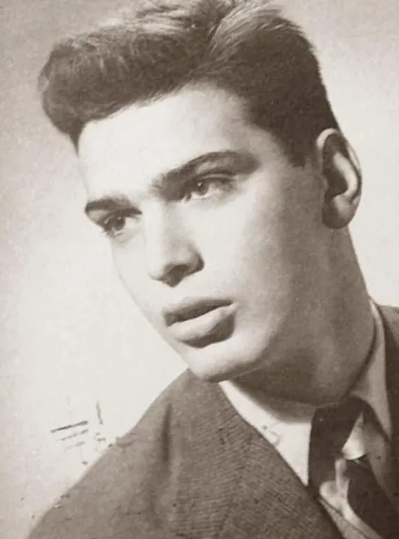 Γιώργος Μαρίνος