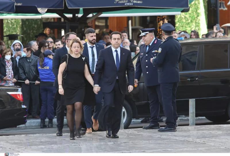 Μνημόσυνο Τέως