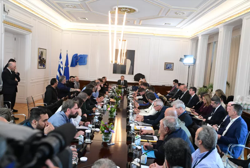 Μητσοτάκης και αγρότες