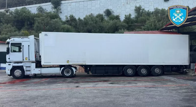 Ηγουμενίτσα: Ο «Βλαντ» ξετρύπωσε ναρκωτικά 2.750.000 ευρώ σε φορτηγό Ηγουμενίτσα: Ο «Βλαντ» ξετρύπωσε ναρκωτικά 2.750.000 ευρώ σε φορτηγό