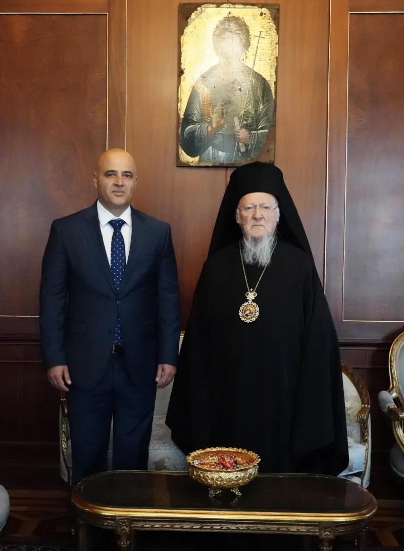 Ο Βαρθολομαίος με τον Dimitar Kovačevski
