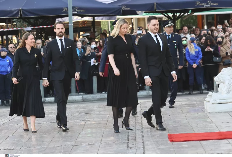 Μνημόσυνο Τέως