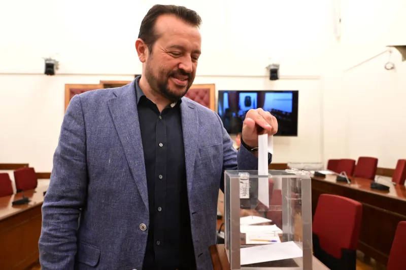 Νίκος Παππάς