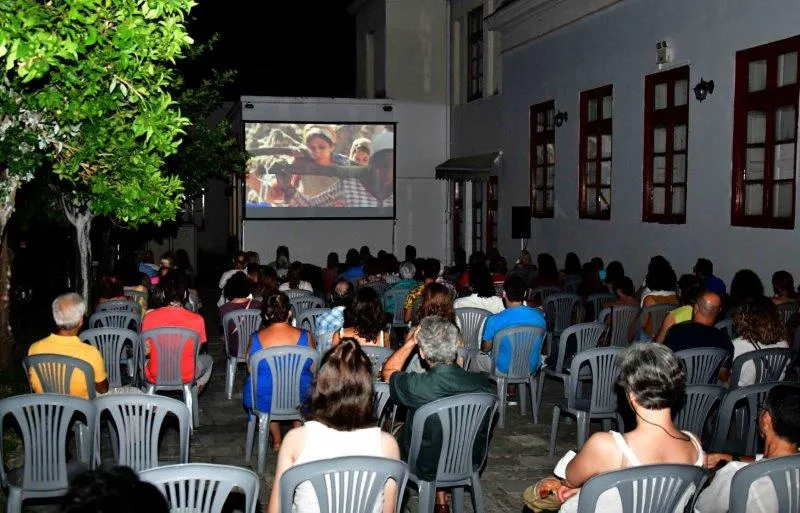 Kινητός δημοτικός κινηματογράφος