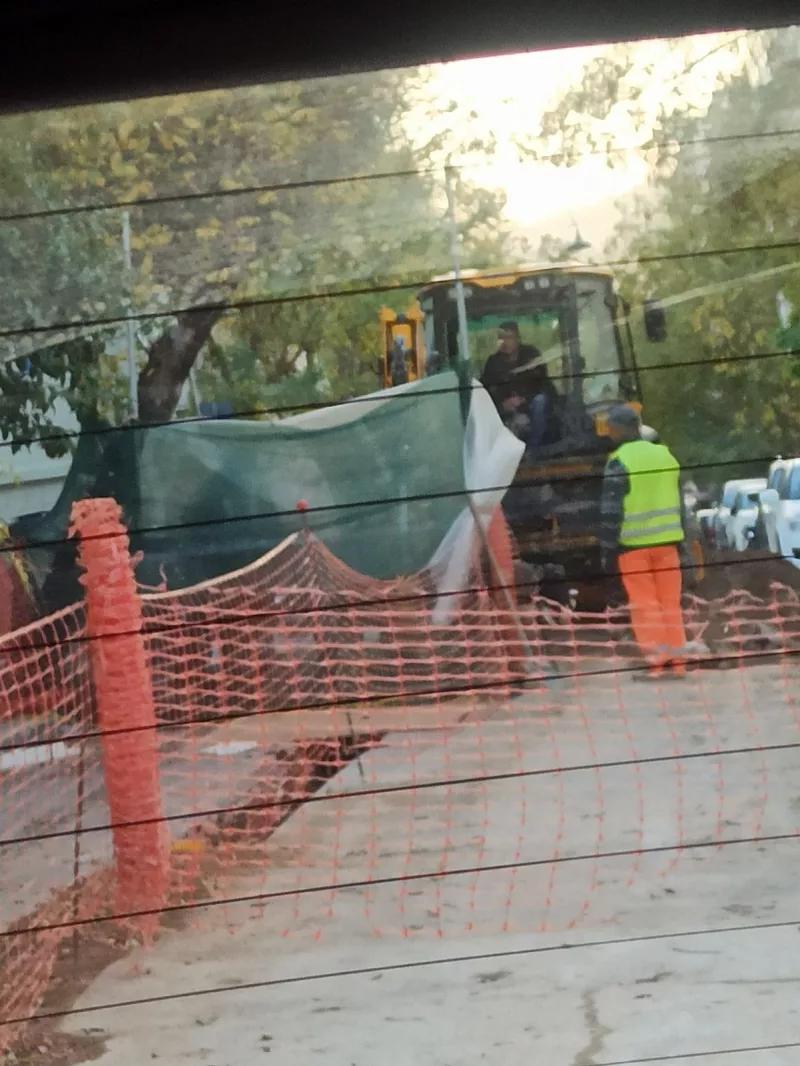 Φωτογραφίες από το σημείο