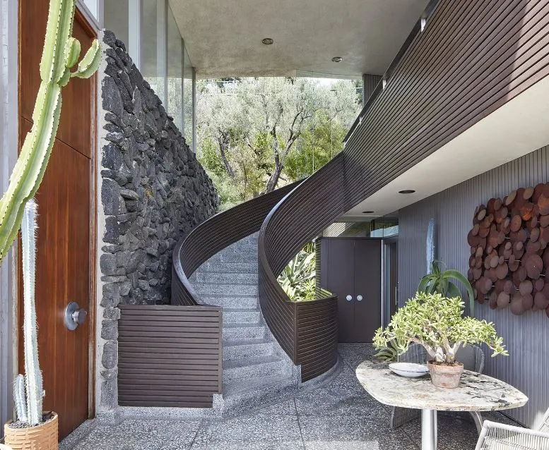 Το Rainbow House