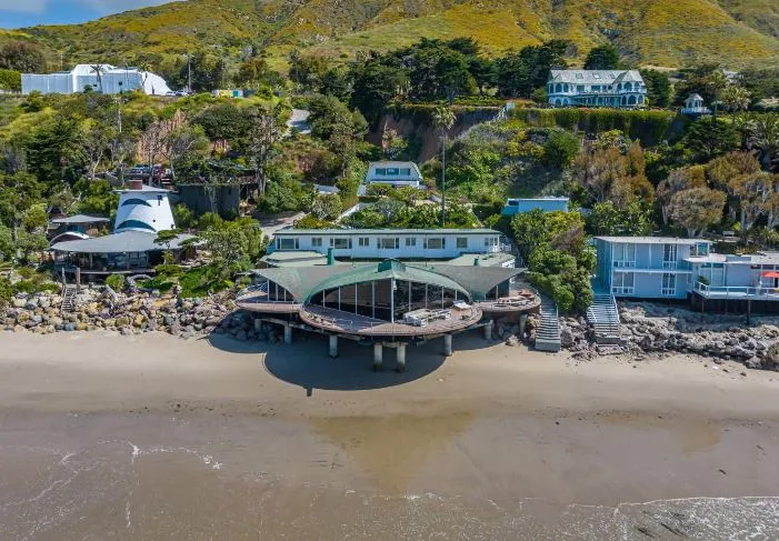 Το «Wave House»