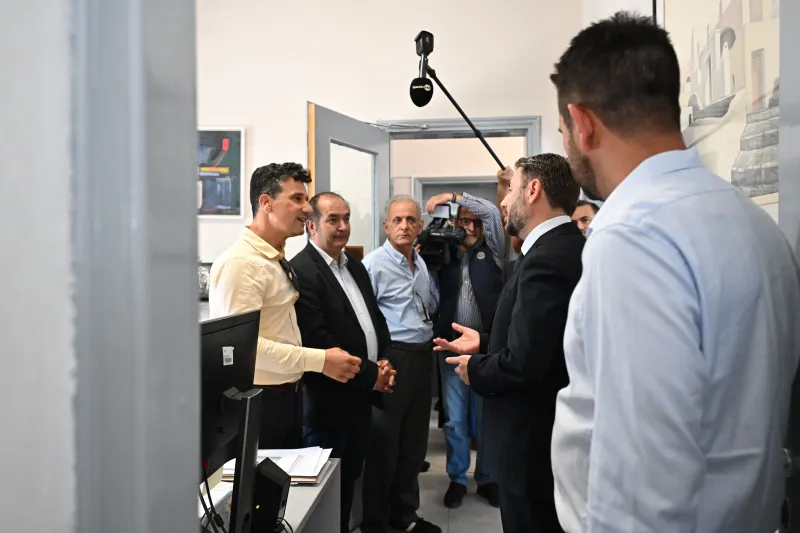 Ο Νίκος Ανδρουλάκης στη Σαντορίνη