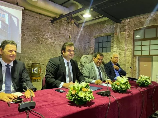 Υπέγραψαν μνημόνιο μακρόπνοης συνεργασίας 