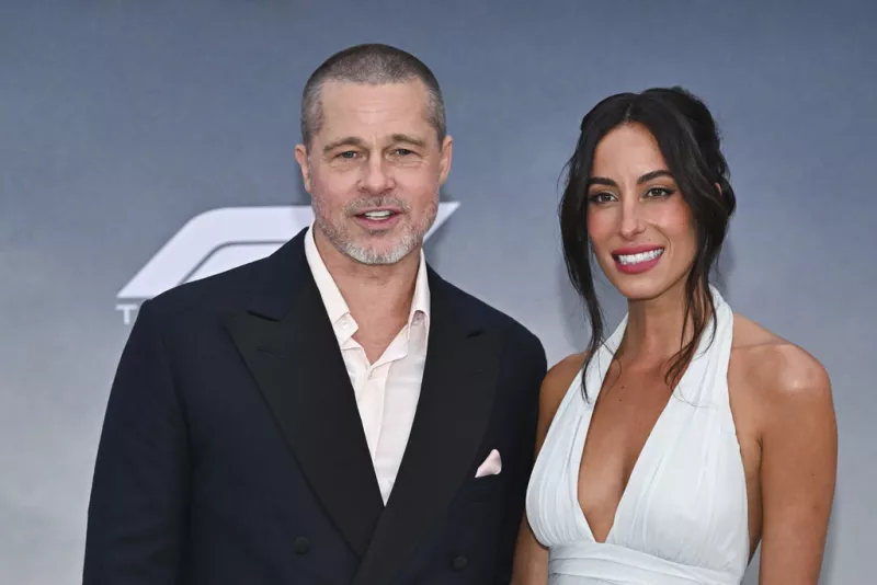 Μπραντ Πιτ-Ινές ντε Ραμόν