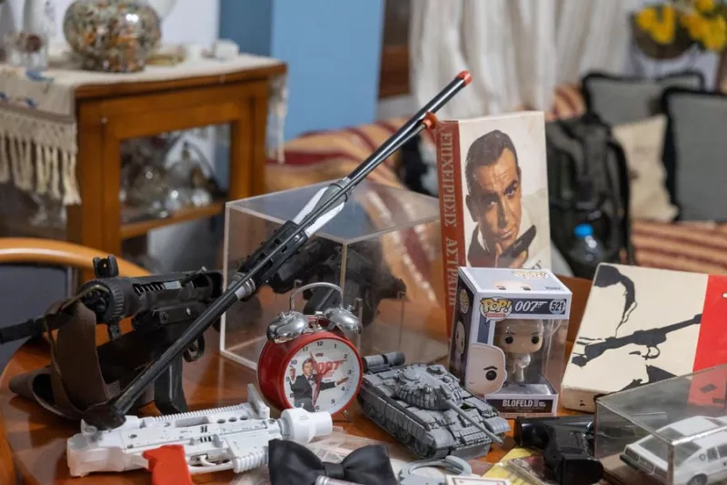 τζεημς μποντ