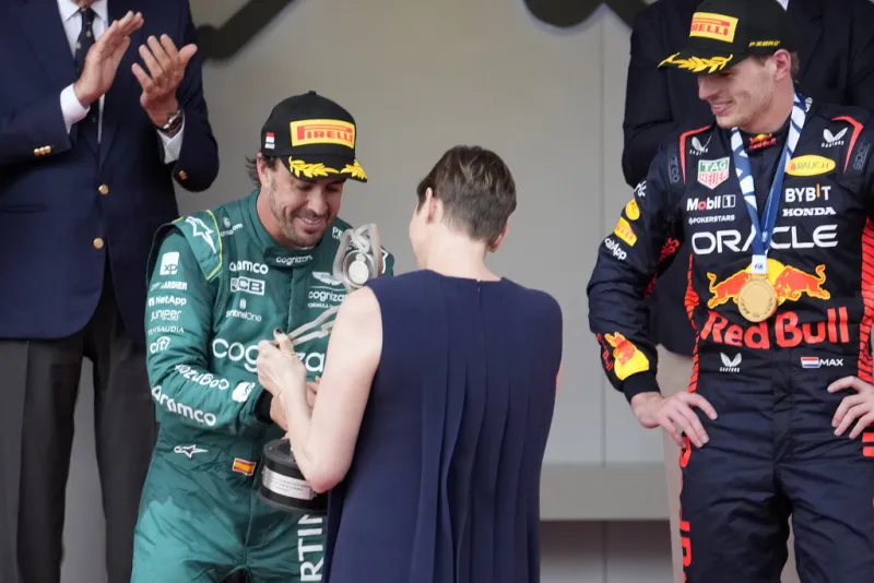 Η πριγκίπισσα Σαρλίν στη Formula1