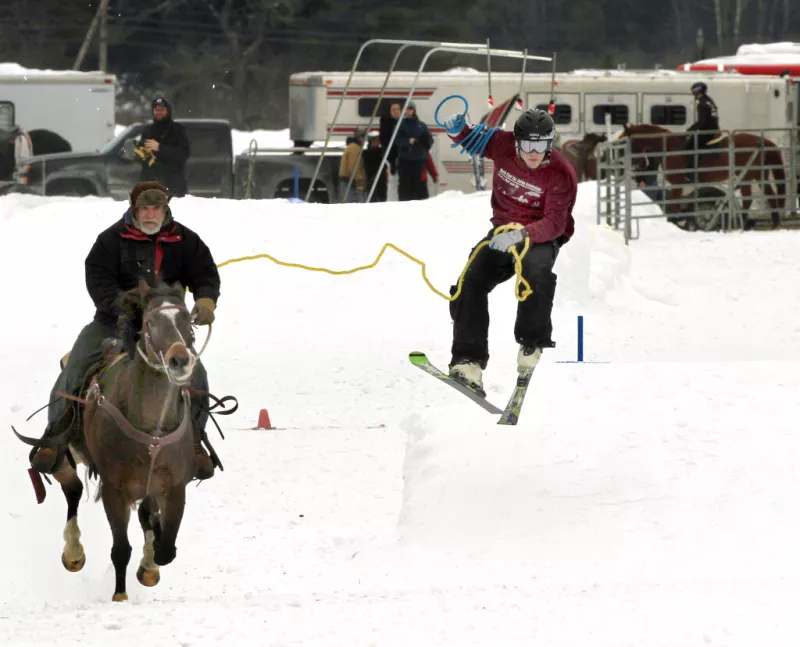 Skijoring, ένα χειμερινό άθλημα επίδειξης