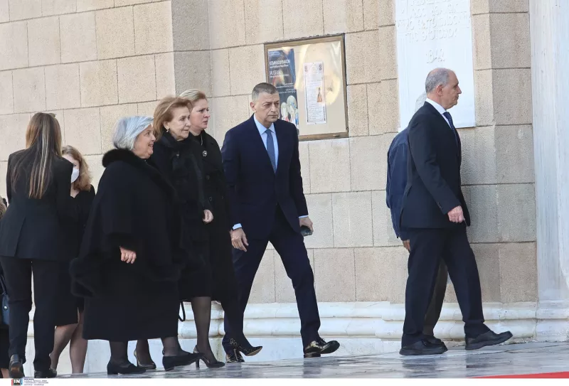Μνημόσυνο Τέως