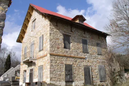 tatoi