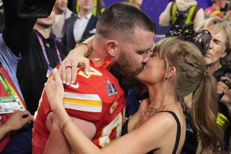 Taylor Swift-Travis Kelce 