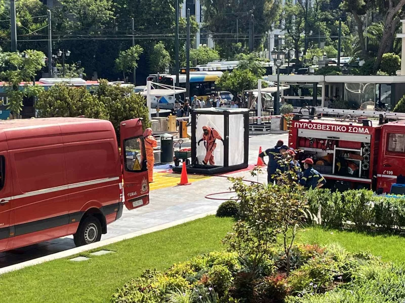 Ύποπτος φάκελος εντοπίστηκε στη Βουλή – Επί τόπου δυνάμεις της Πυροσβεστικής