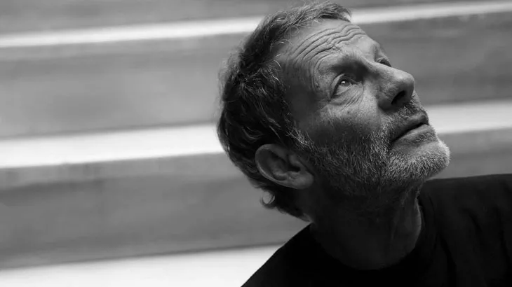 Σταύρος Ξαρχάκος