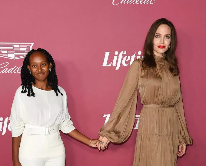 H Ζαχάρα με την μητέρα της 