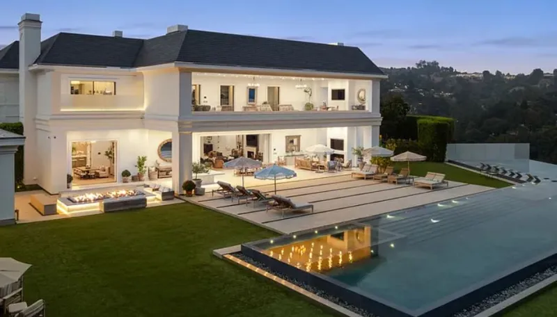 epauli lopez zillow