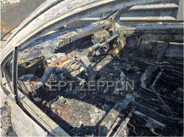 Σέρρες: Αυτοκίνητο κάηκε ολοσχερώς – Σώος ο οδηγός (Φωτογραφίες)