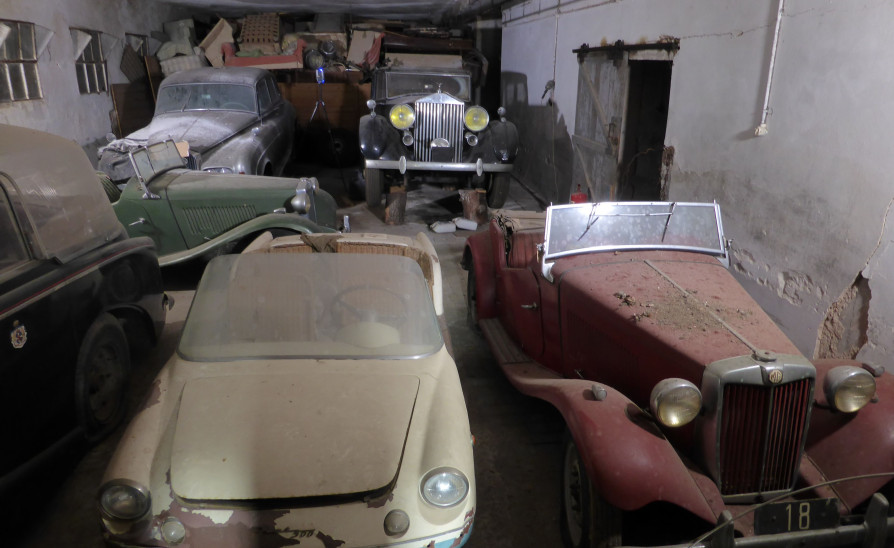 The condition of the cars before maintenance