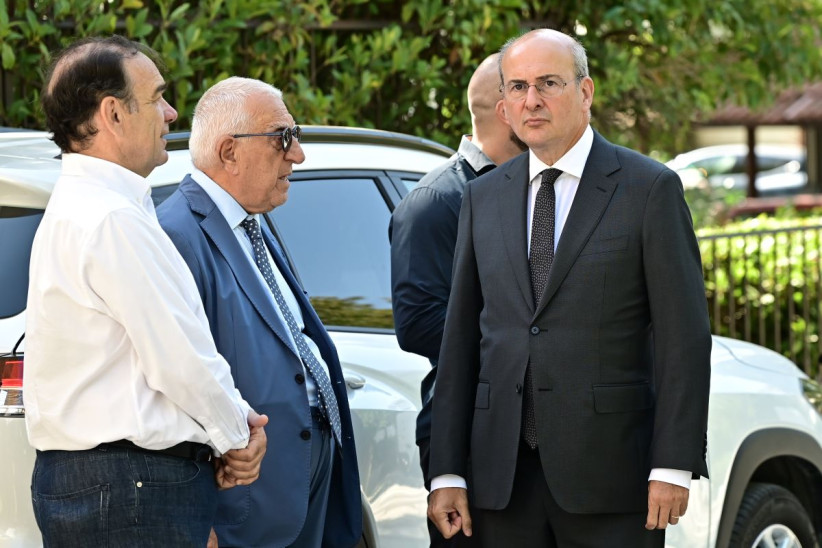κηδεία Μάνου