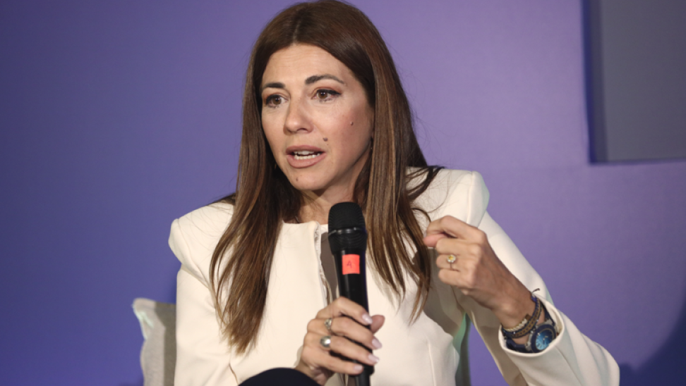 Εφημερίδα Sozcu: Μεταξύ των υπουργών του Μητσοτάκη στο ΑΣΣ ήταν και η Σοφία Ζαχαράκη που θύμιζε μοντέλο