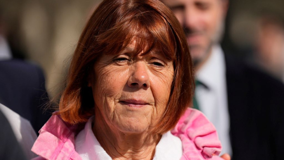 «Ήμουν σαν ένας σκύλος που περιμένει στον κήπο το αφεντικό του»: Κυκλοφόρησαν τα απομνημονεύματα της Ζιζέλ Πελικό