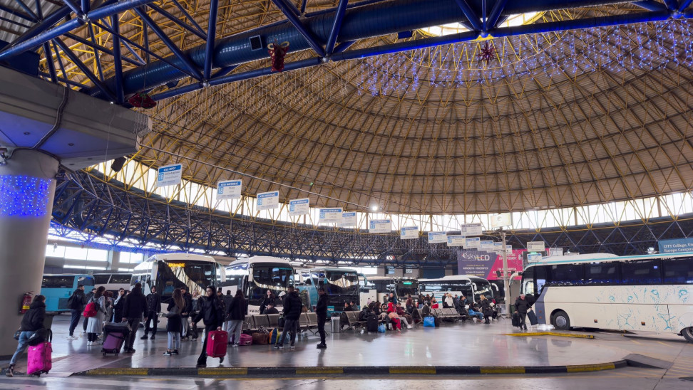 Θεσσαλονίκη: Κορυφώνεται η έξοδος των εκδρομέων για το τριήμερο