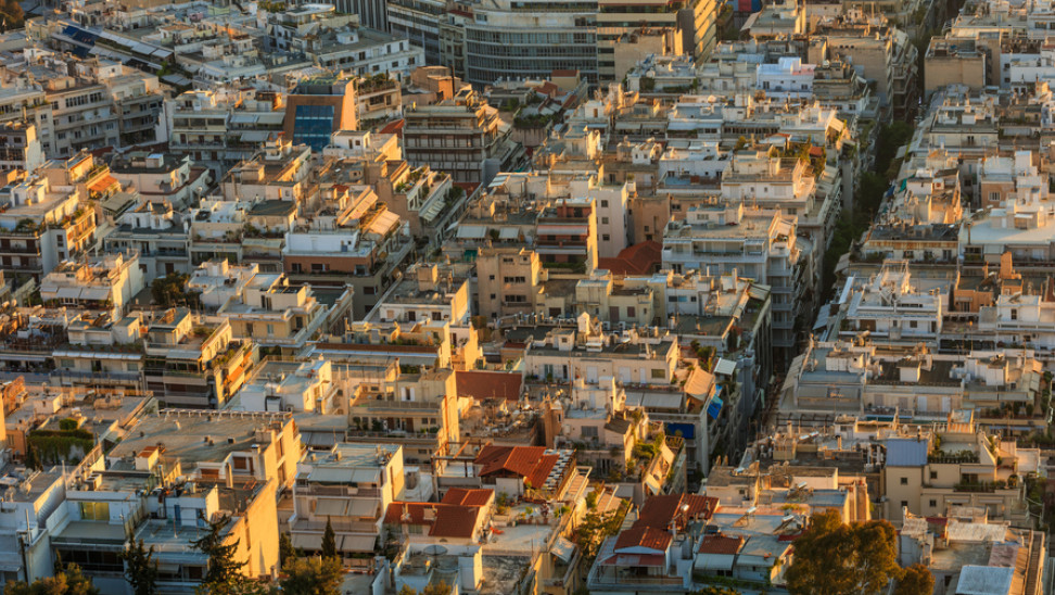 Έφοδος της ΕΛ.ΑΣ. σε πολεοδομίες της Αττικής για «διευθετήσεις»: 6 συλλήψεις