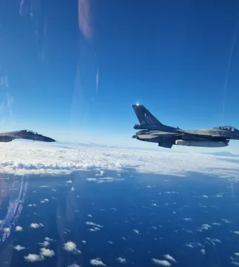 F-16
