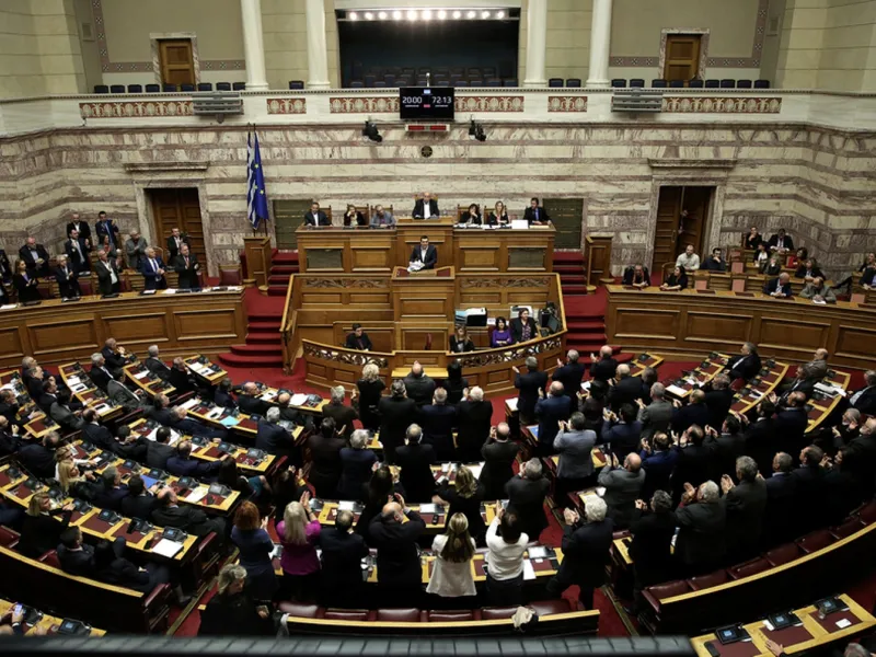Kατατέθηκε στη Βουλή η συμφωνία των Πρεσπών - Δείτε τα έγγραφα